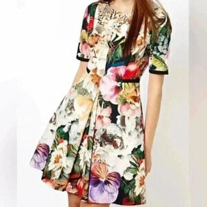 Ted Baker fit & Flare‎ Timliaa floral dress Size 1
